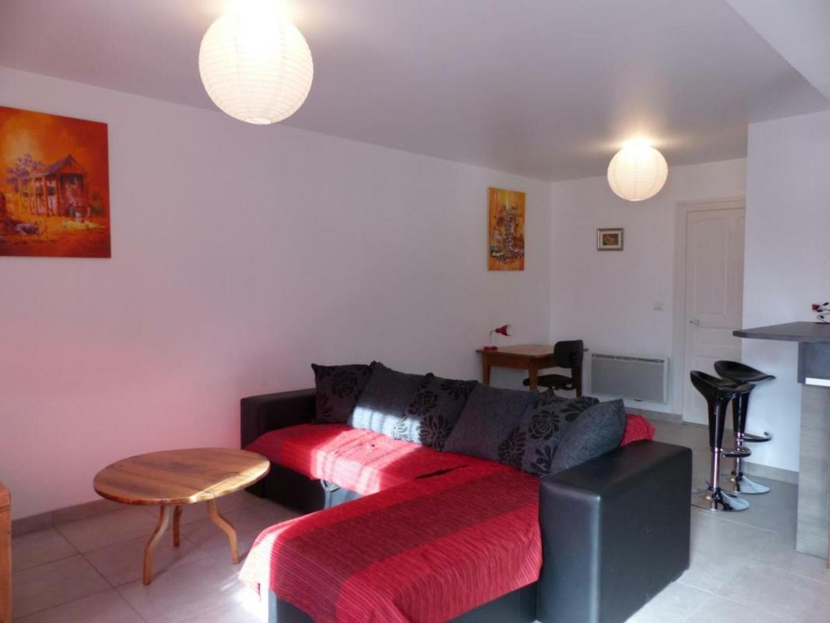 Maison Renovee Avec Cour Privee, Proche De Gannat, 3 Chambres, Animaux Acceptes, Equipements Modernes. - Fr-1-489-37 Poezat Bagian luar foto