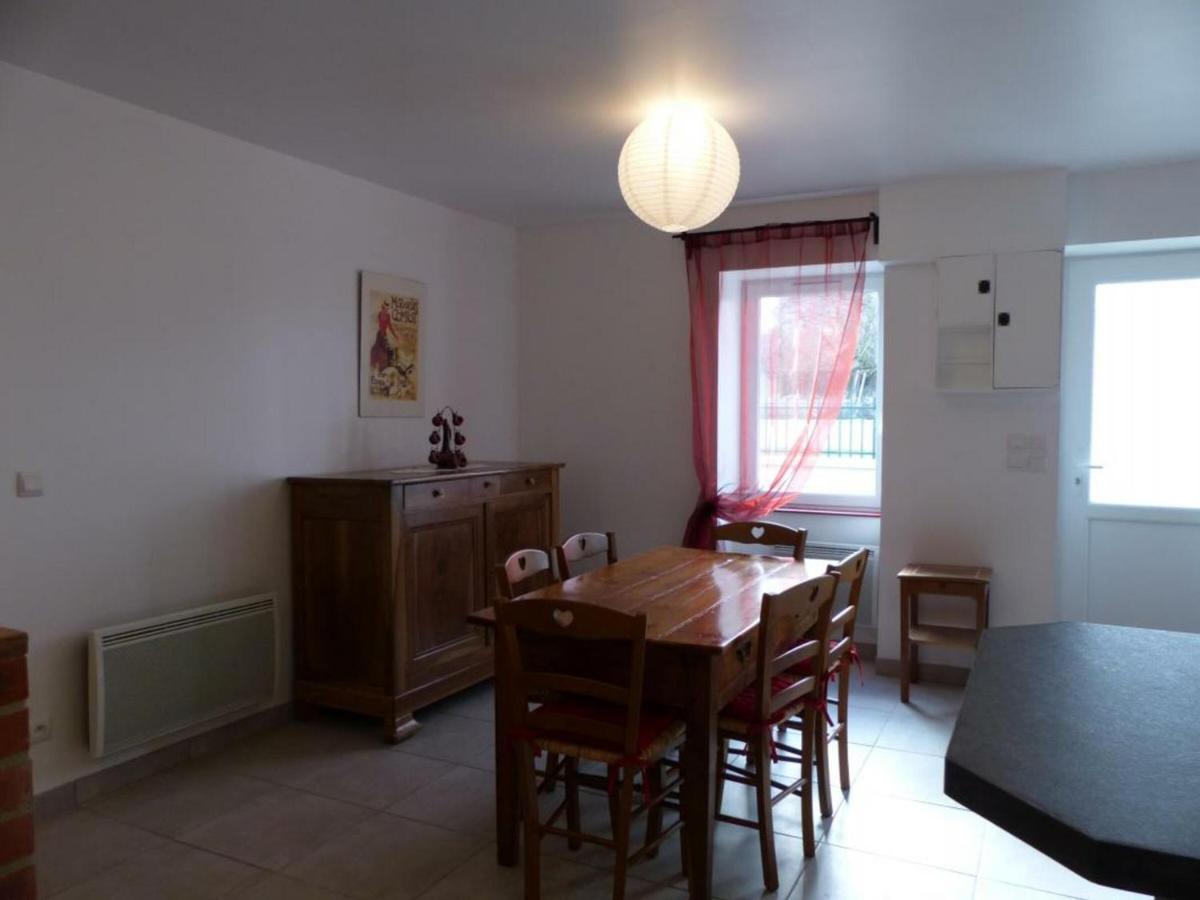 Maison Renovee Avec Cour Privee, Proche De Gannat, 3 Chambres, Animaux Acceptes, Equipements Modernes. - Fr-1-489-37 Poezat Bagian luar foto